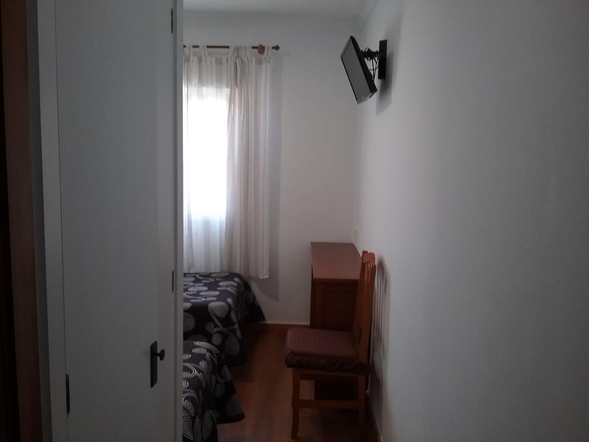 Hostal Cabrera Motril Extérieur photo