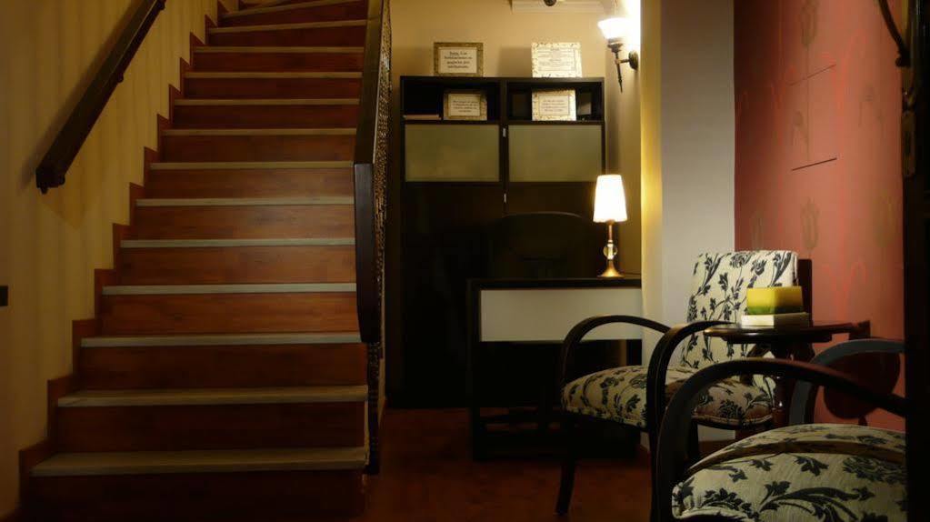Hostal Cabrera Motril Extérieur photo